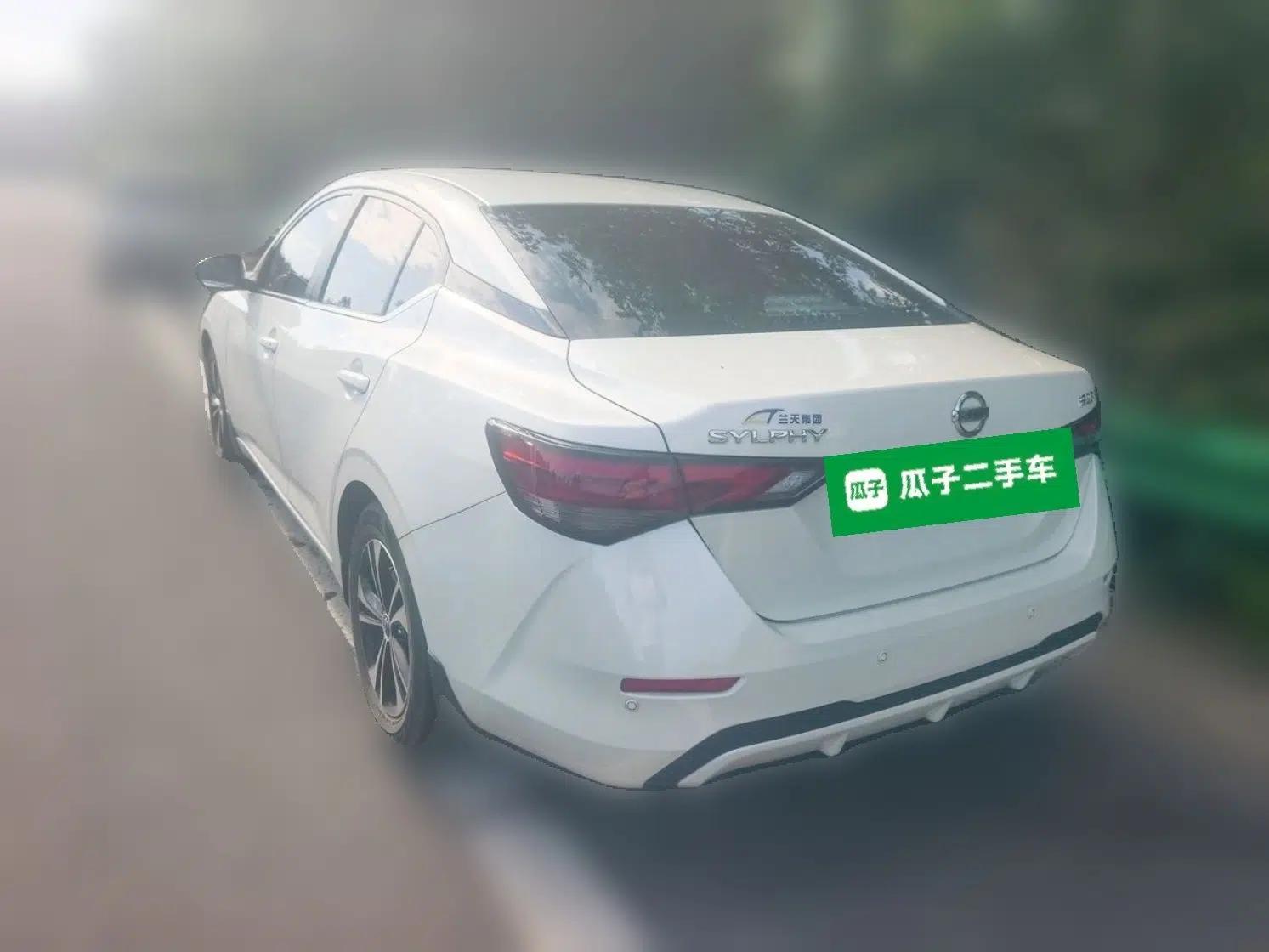 Nissan Sylphy 2022 1.6L XL CVT Enjoyment Edition — миниатюра 4
