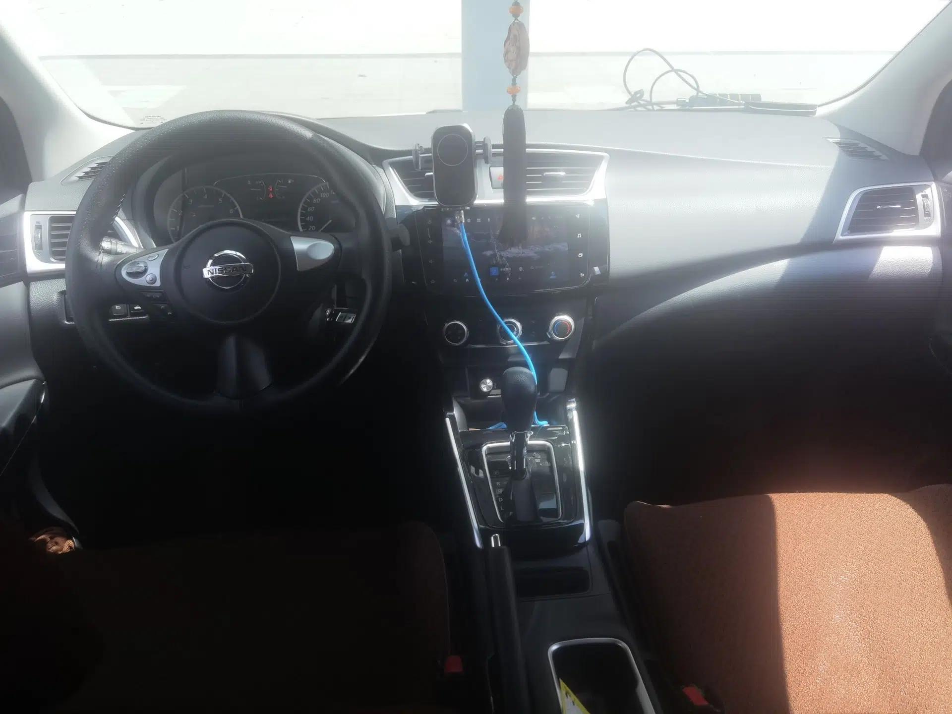 Nissan Sylphy 2022 Classic 1.6XL CVT Luxury Edition — миниатюра 9