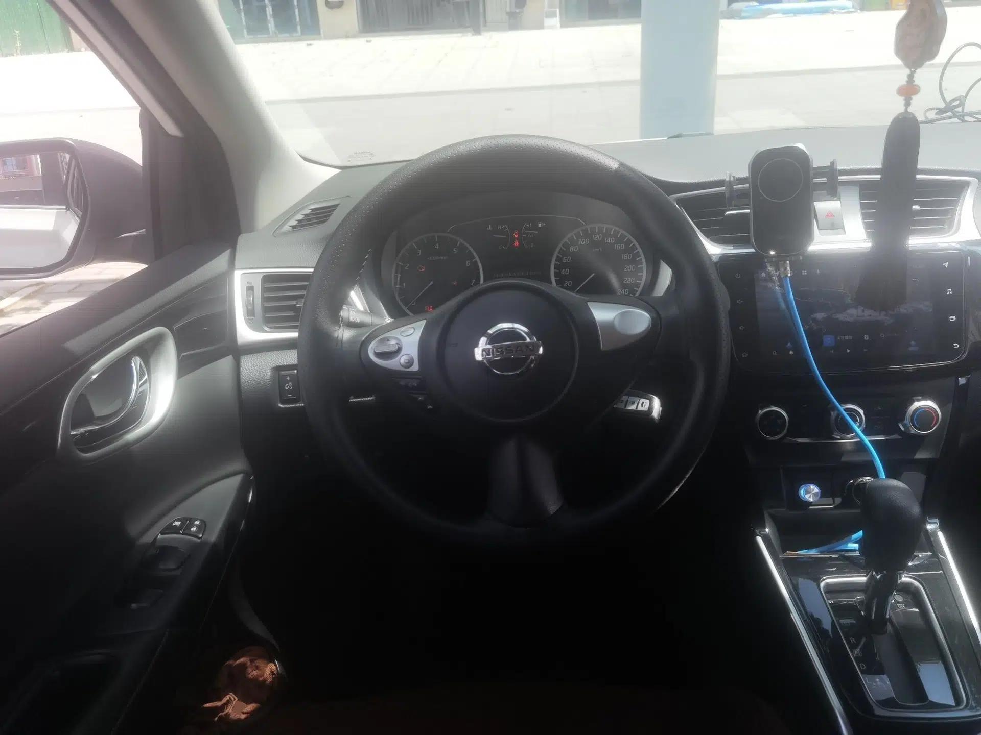 Nissan Sylphy 2022 Classic 1.6XL CVT Luxury Edition — миниатюра 10