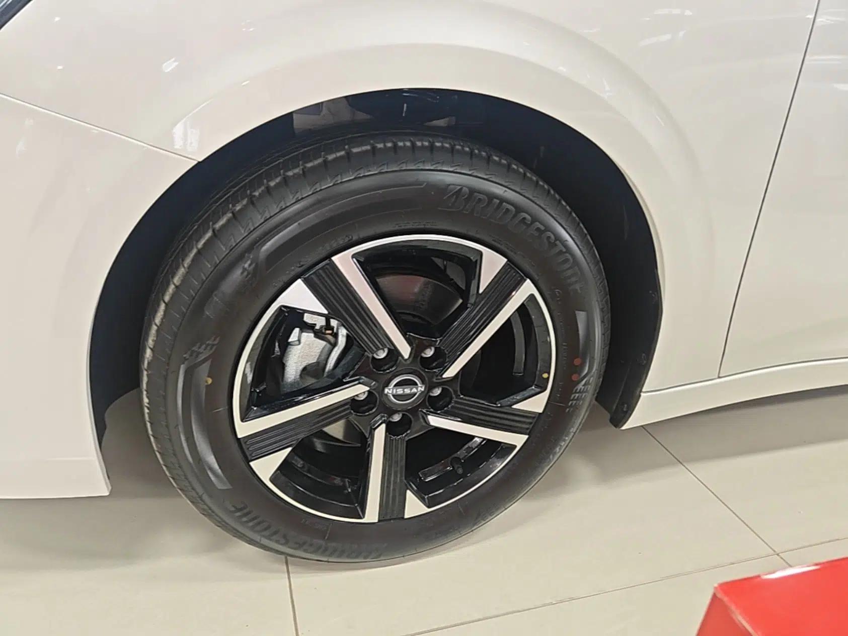 Nissan Sylphy 2026 Basic Model — миниатюра 10