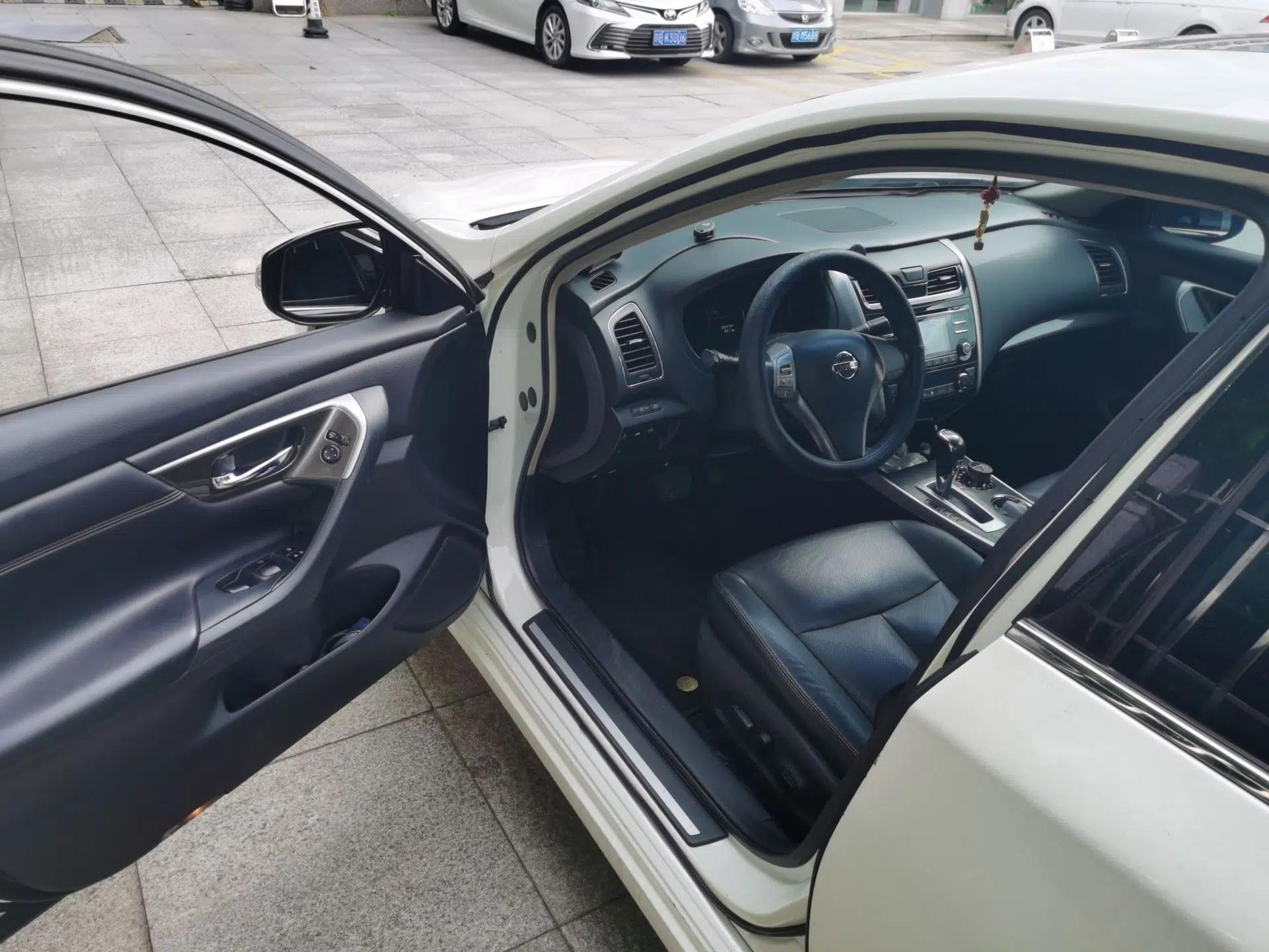 Nissan Teana 2013 2.0L XL Comfort Edition — миниатюра 16