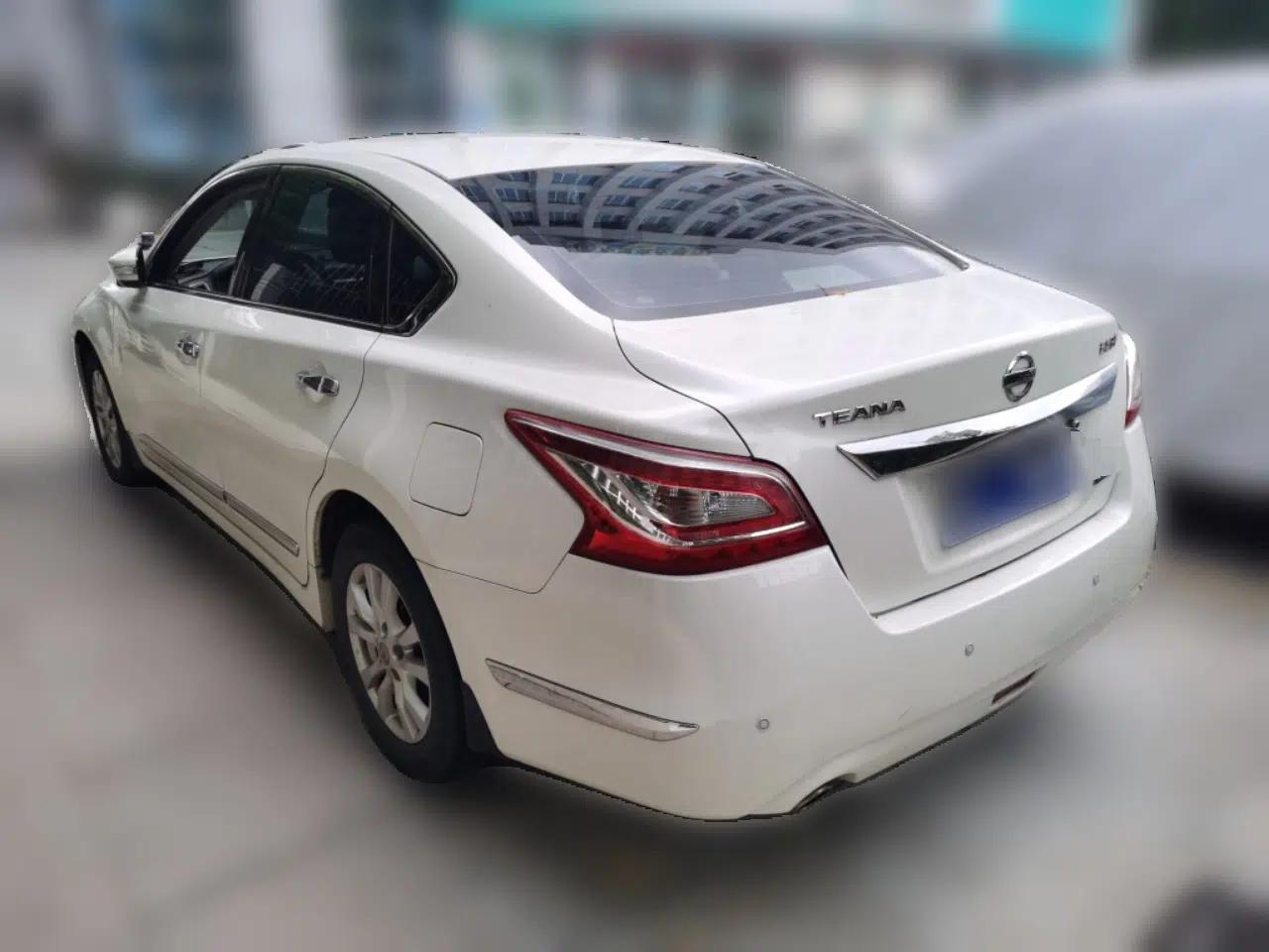 Nissan Teana 2013 2.0L XL Comfort Edition — миниатюра 4
