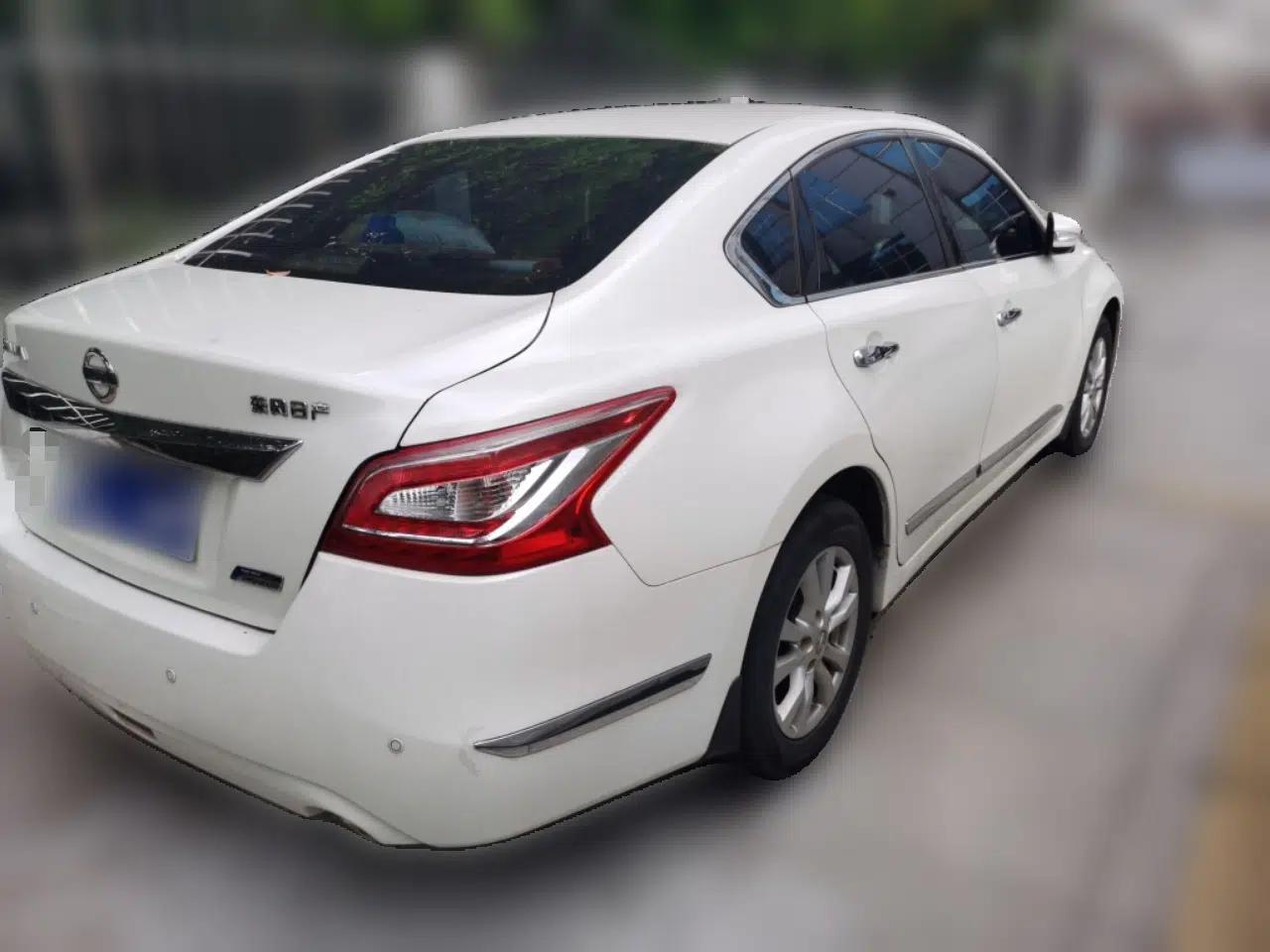 Nissan Teana 2013 2.0L XL Comfort Edition — миниатюра 6