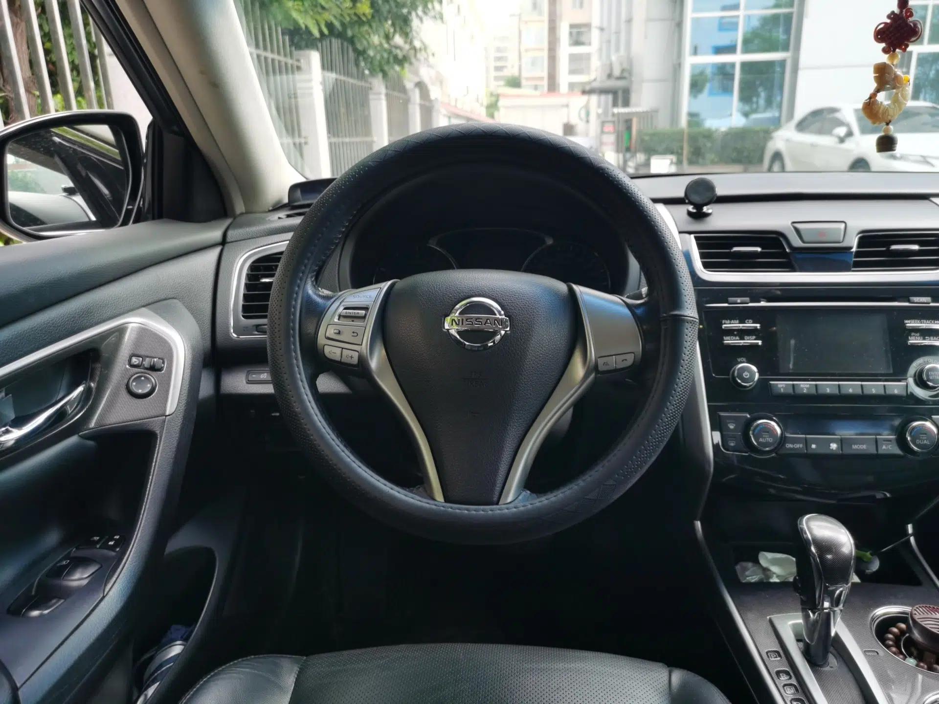 Nissan Teana 2013 2.0L XL Comfort Edition — миниатюра 10