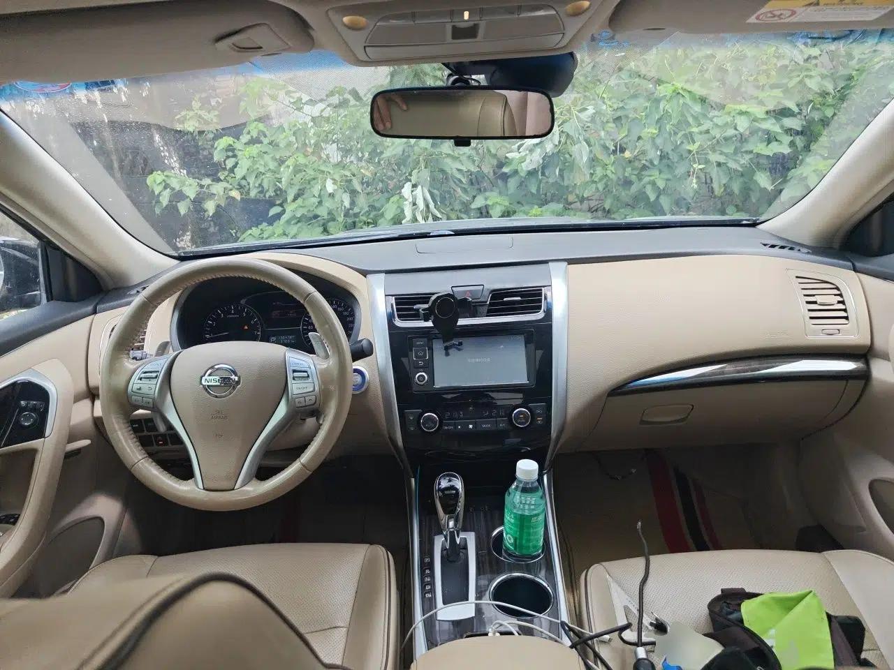 Nissan Teana 2016 Duke 2.5L XV Premium Edition — миниатюра 9