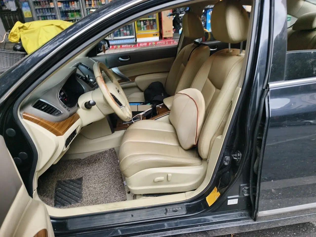 Nissan Teana 2011 2.5L XL Advanced Edition — миниатюра 15