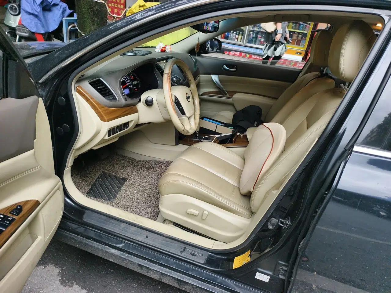 Nissan Teana 2011 2.5L XL Advanced Edition — миниатюра 16
