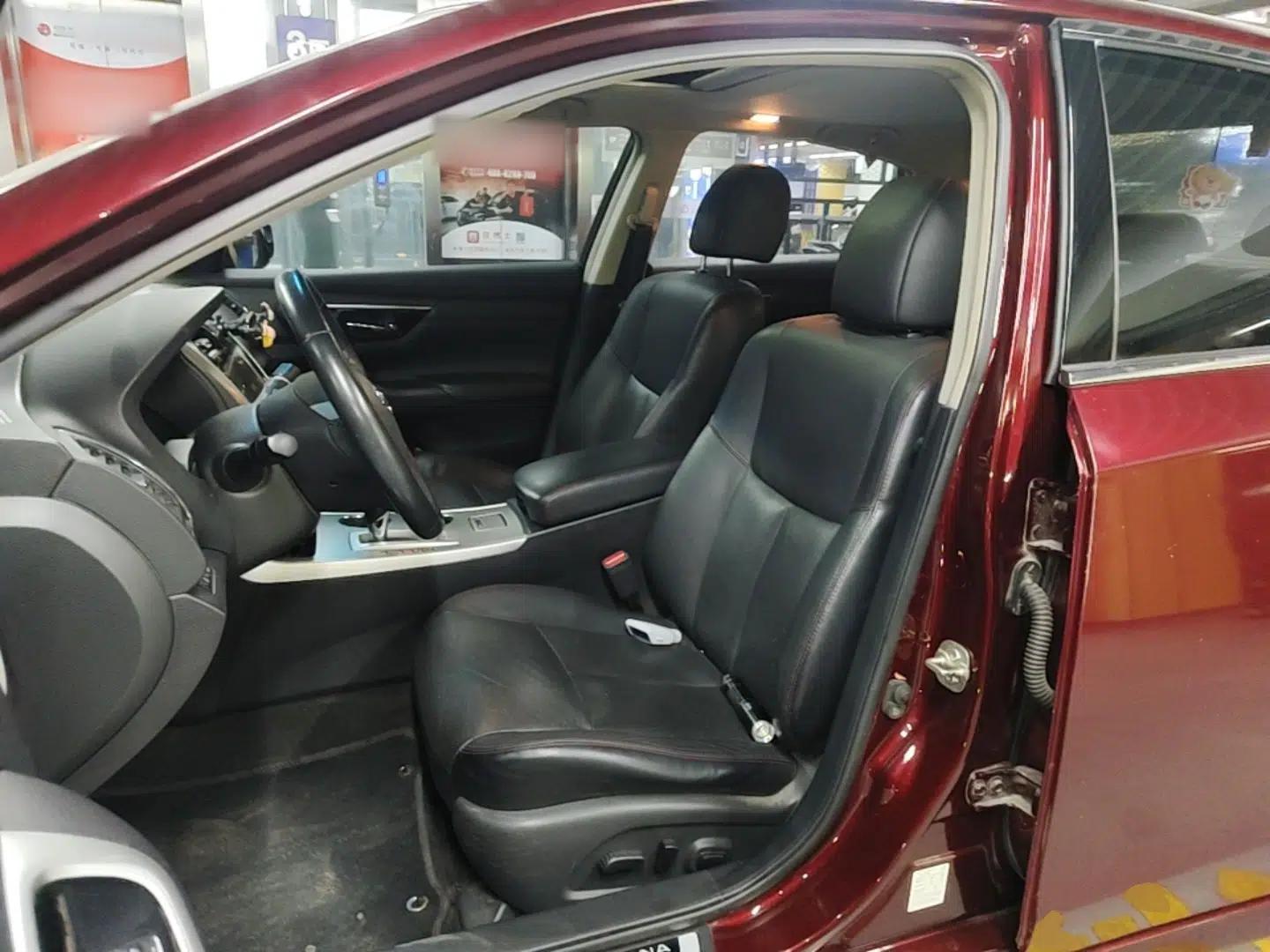 Nissan Teana 2016 Revised Version 2.0L XL Comfort Edition — миниатюра 17