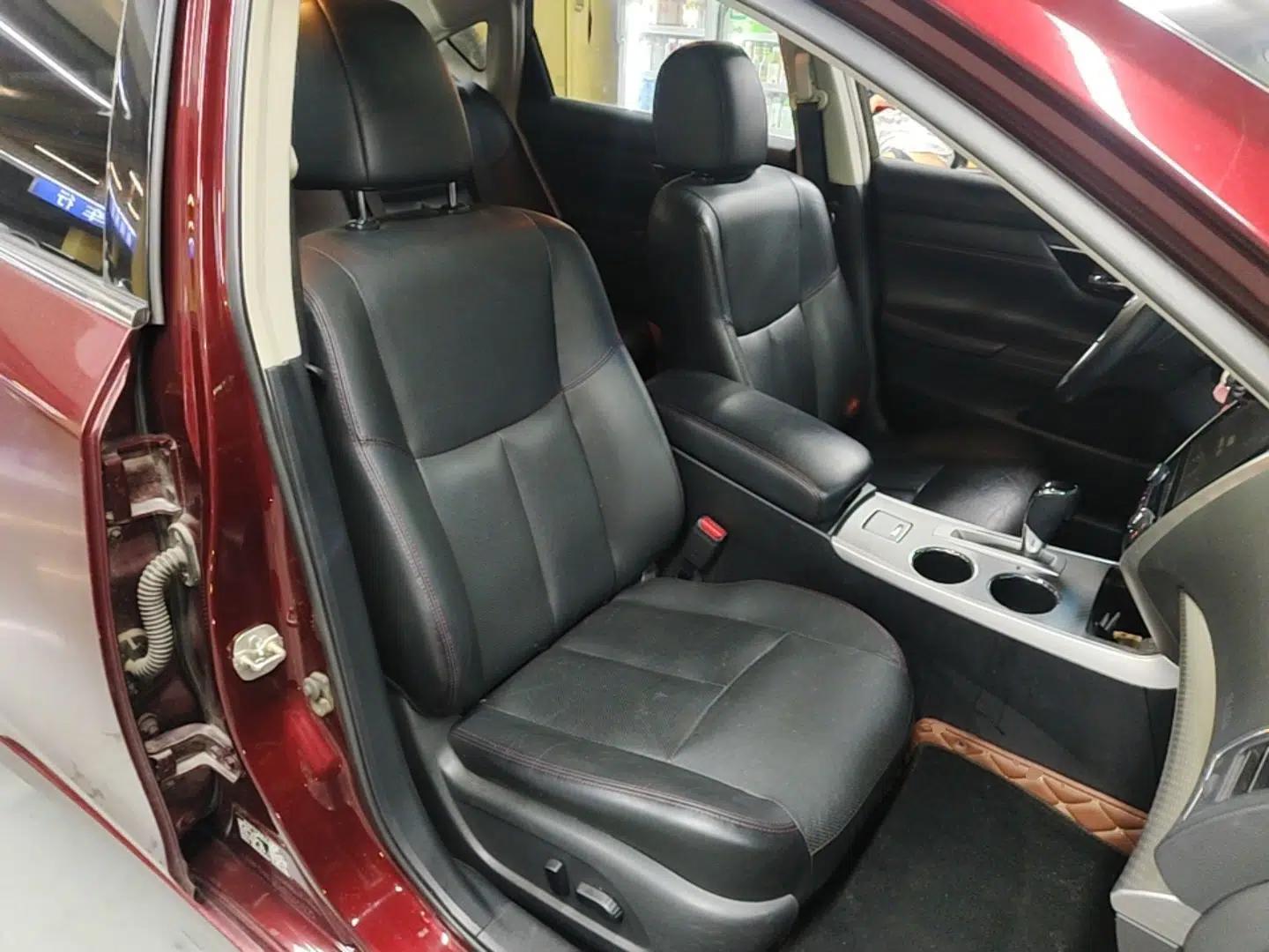 Nissan Teana 2016 Revised Version 2.0L XL Comfort Edition — миниатюра 19