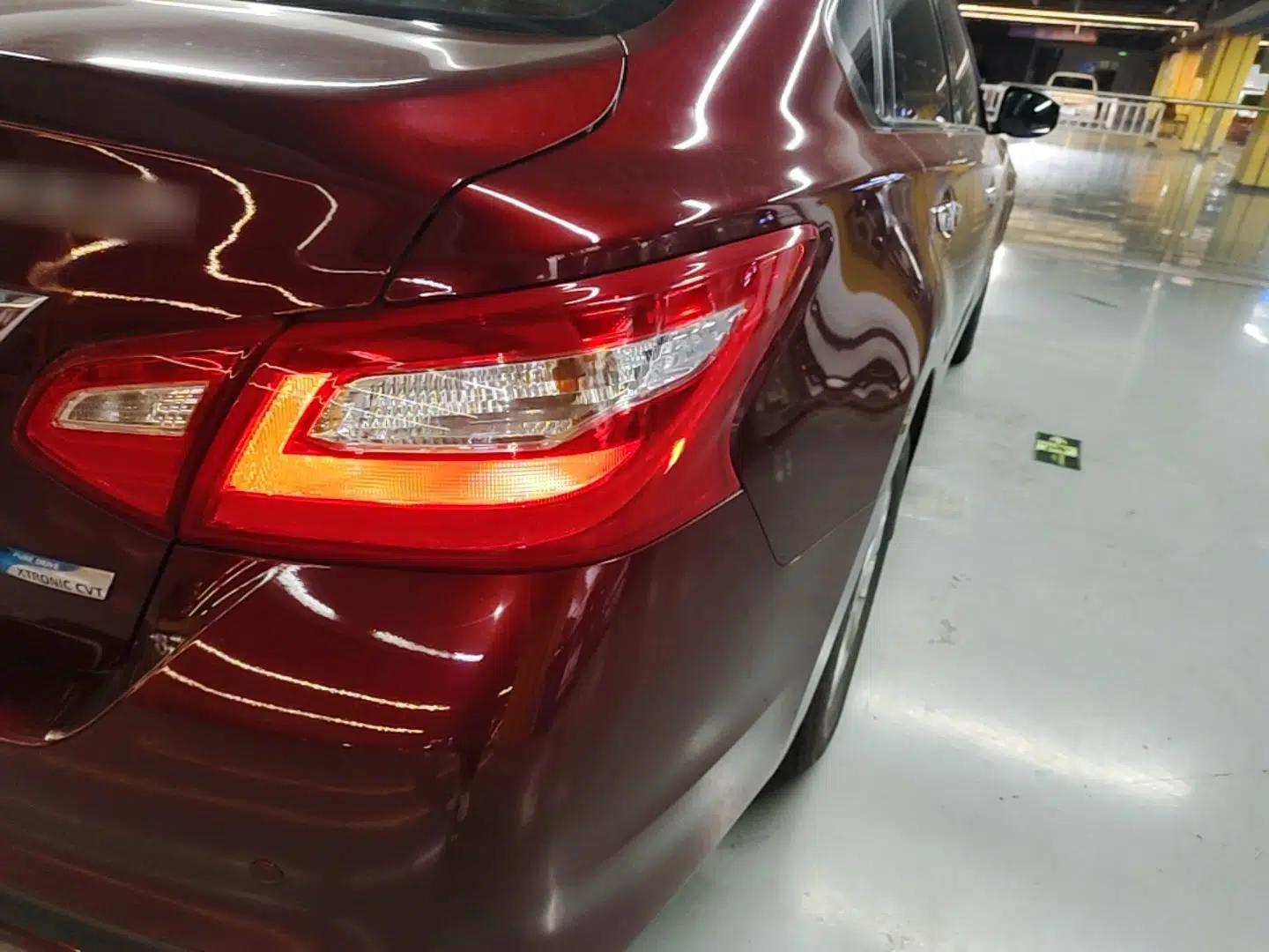 Nissan Teana 2016 Revised Version 2.0L XL Comfort Edition — миниатюра 9