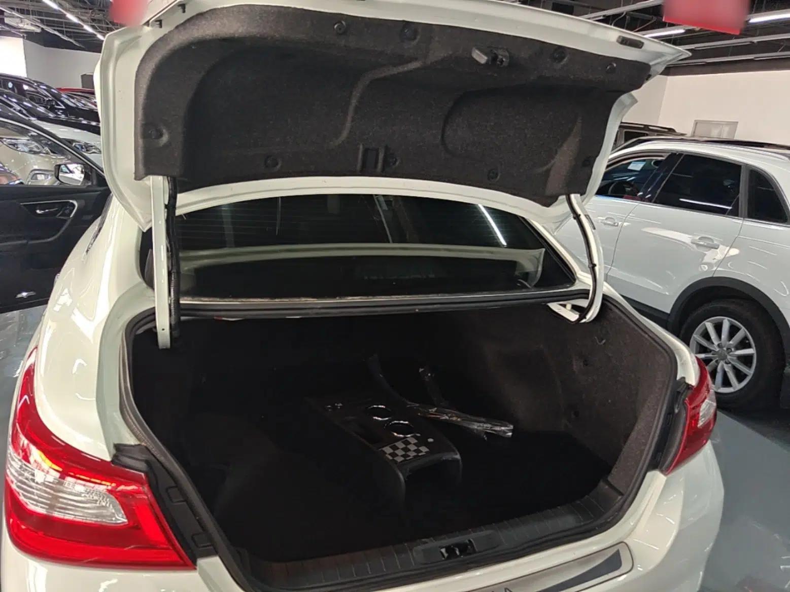 Nissan Teana 2016 2.5L XL-UpperNAVI Tech Prestige Edition — миниатюра 22