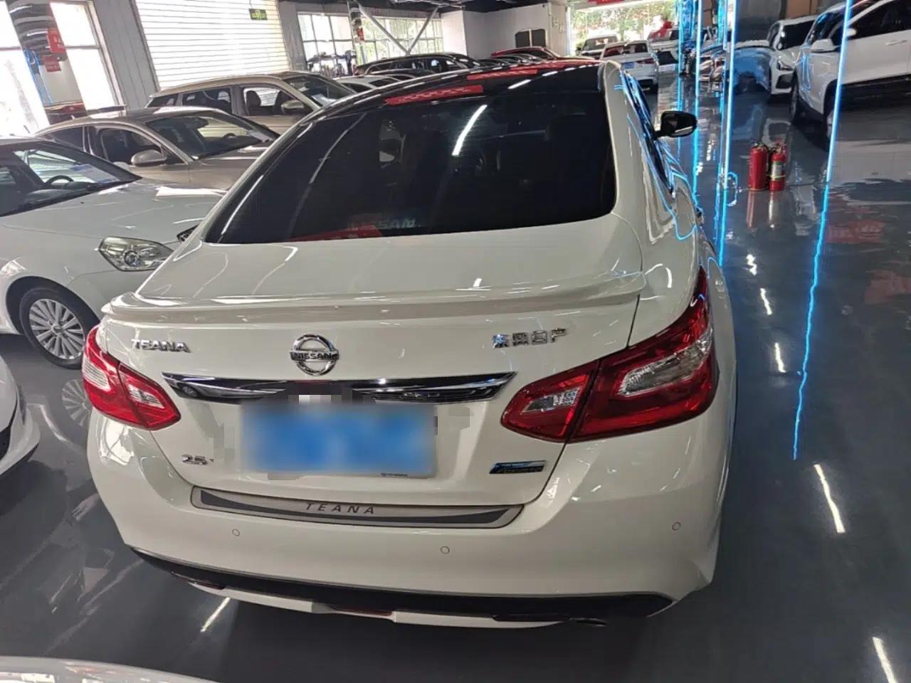 Nissan Teana 2016 2.5L XL-UpperNAVI Tech Prestige Edition — миниатюра 5