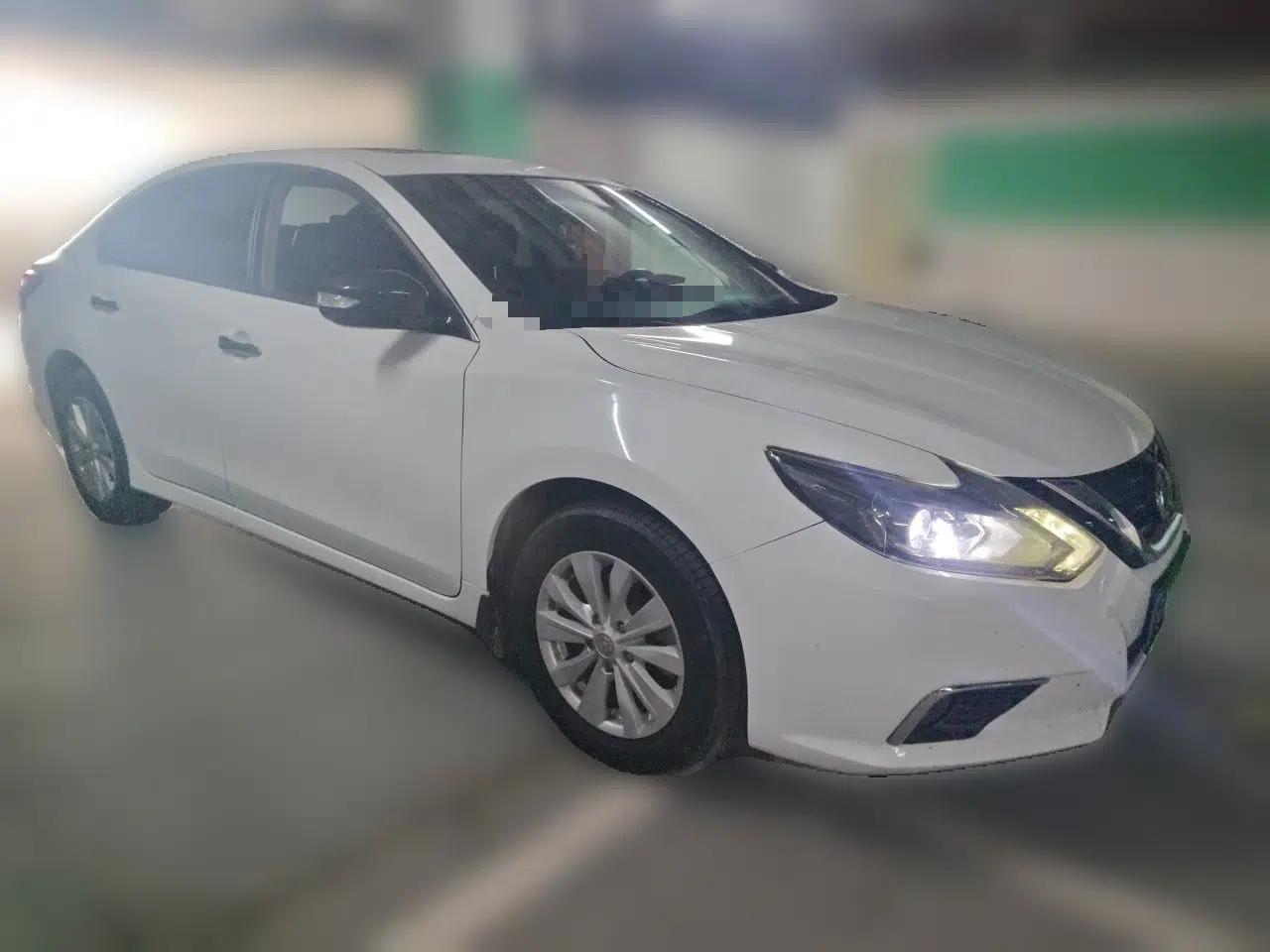 Nissan Teana 2016 Revised Version 2.0L XL Comfort Edition — миниатюра 3