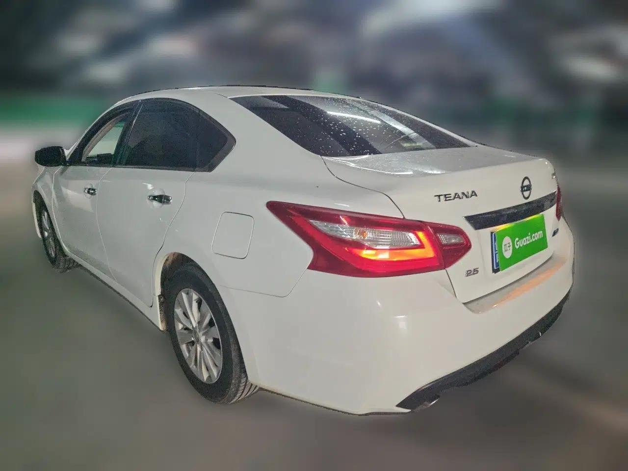 Nissan Teana 2016 Revised Version 2.0L XL Comfort Edition — миниатюра 4