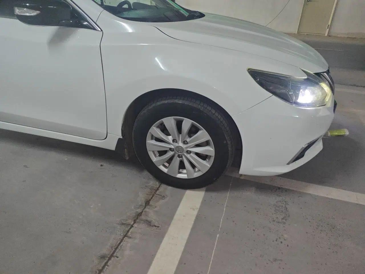 Nissan Teana 2016 Revised Version 2.0L XL Comfort Edition — миниатюра 8