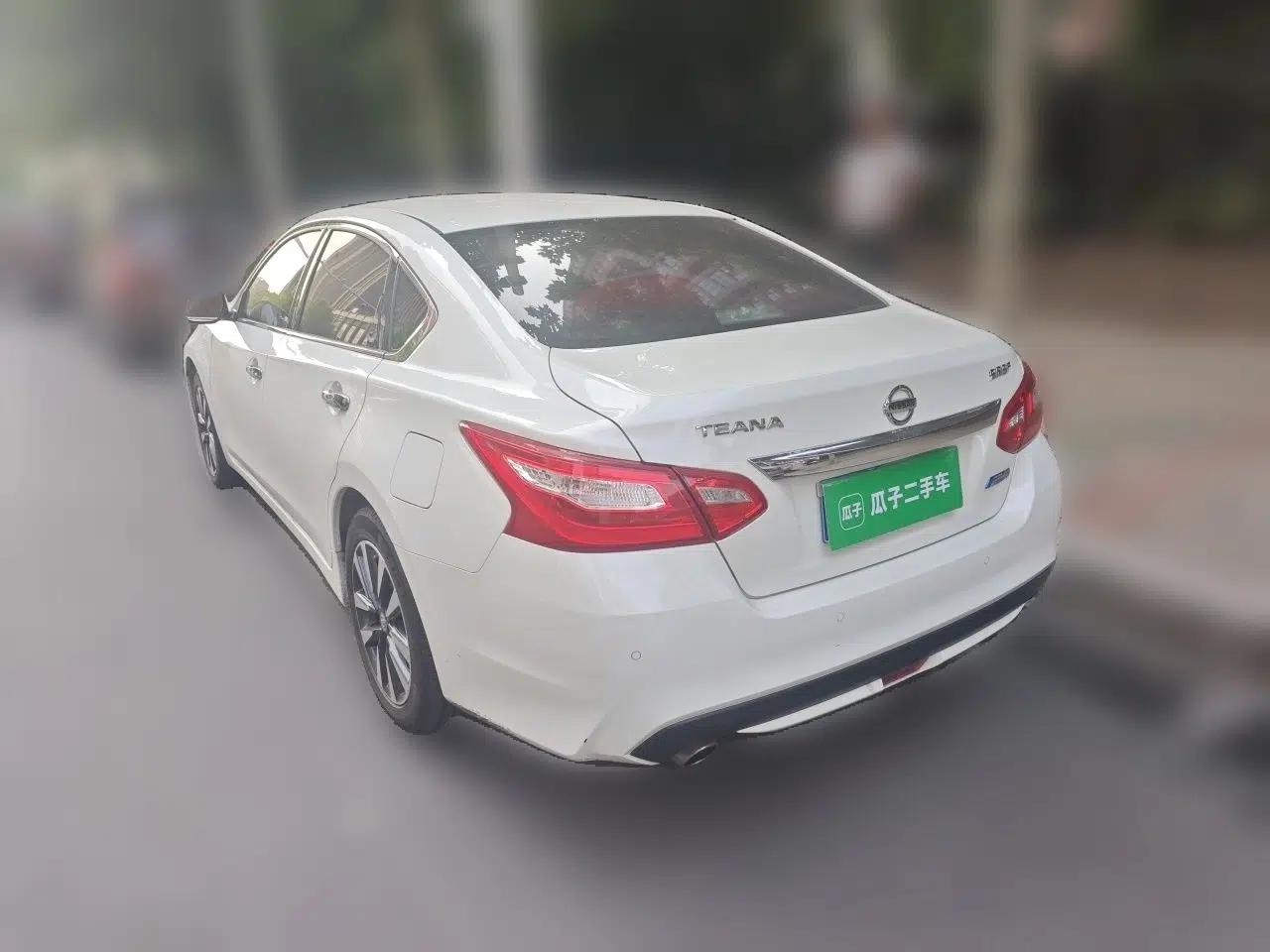Nissan Teana 2016 2.0L XL-Upper Smart Edition — миниатюра 4