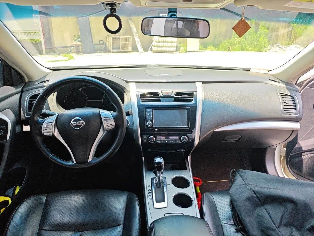 Nissan Teana 2016 Revised Version 2.0L XL Comfort Edition — миниатюра 9