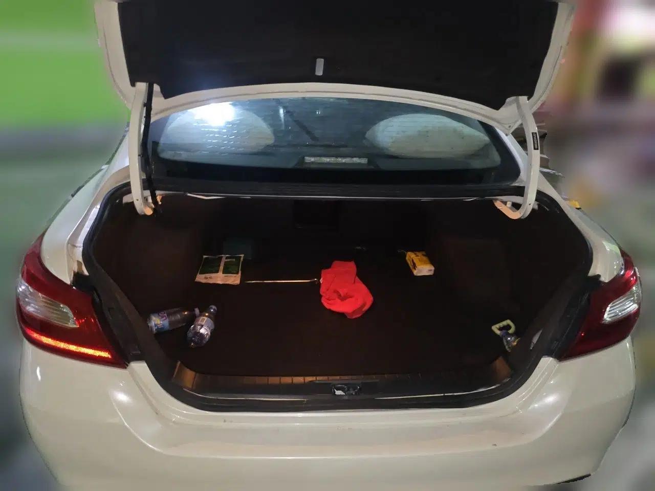 Nissan Teana 2016 Revised Version 2.0L XL Comfort Edition — миниатюра 19