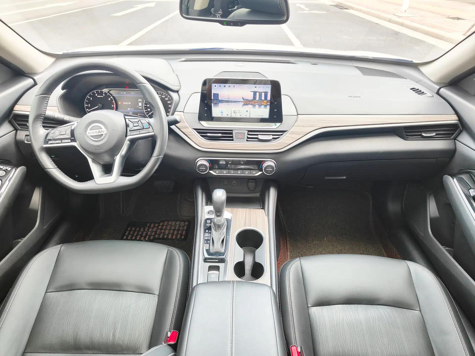 Nissan Teana 2021 2.0L XL Upper AD1 Smart Drive & Navigation Edition — миниатюра 9