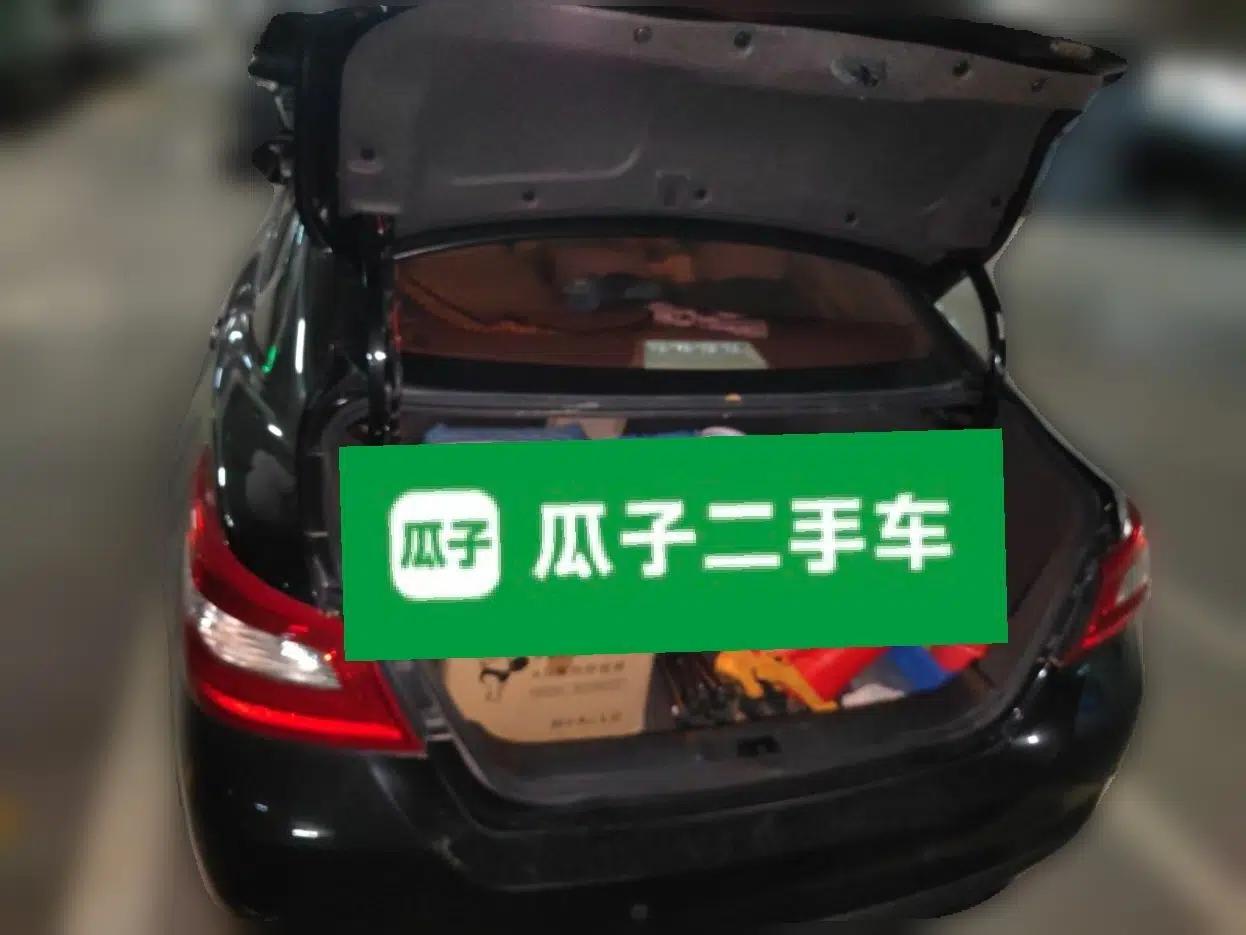Nissan Teana 2016 Revised Version 2.0L XL Comfort Edition — миниатюра 19