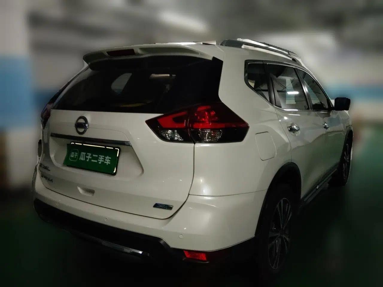 Nissan X-Trail 2017 2.5L CVT Luxury Edition 4WD — миниатюра 6