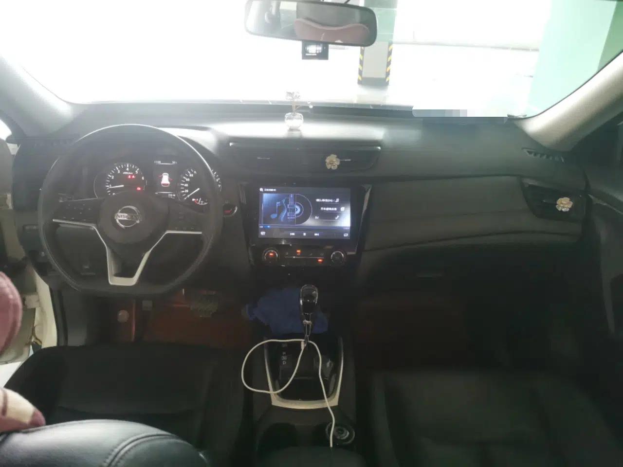 Nissan X-Trail 2017 2.0L CVT Comfort Edition 2WD — миниатюра 9