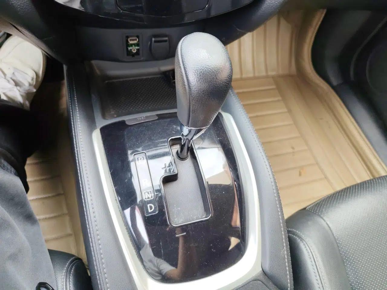 Nissan X-Trail 2014 2.0L CVT Comfort Edition 2WD — миниатюра 14