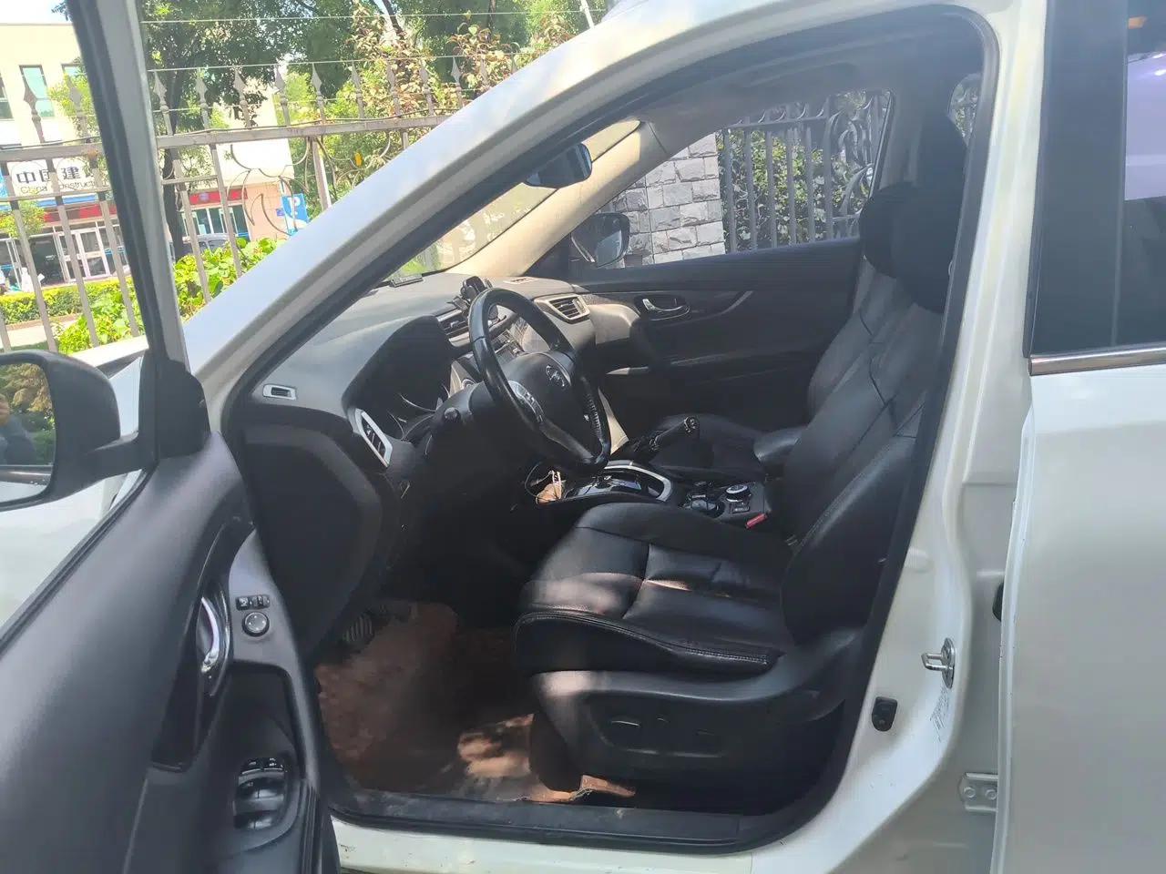 Nissan X-Trail 2014 2.5L CVT Luxury Edition 4WD — миниатюра 15