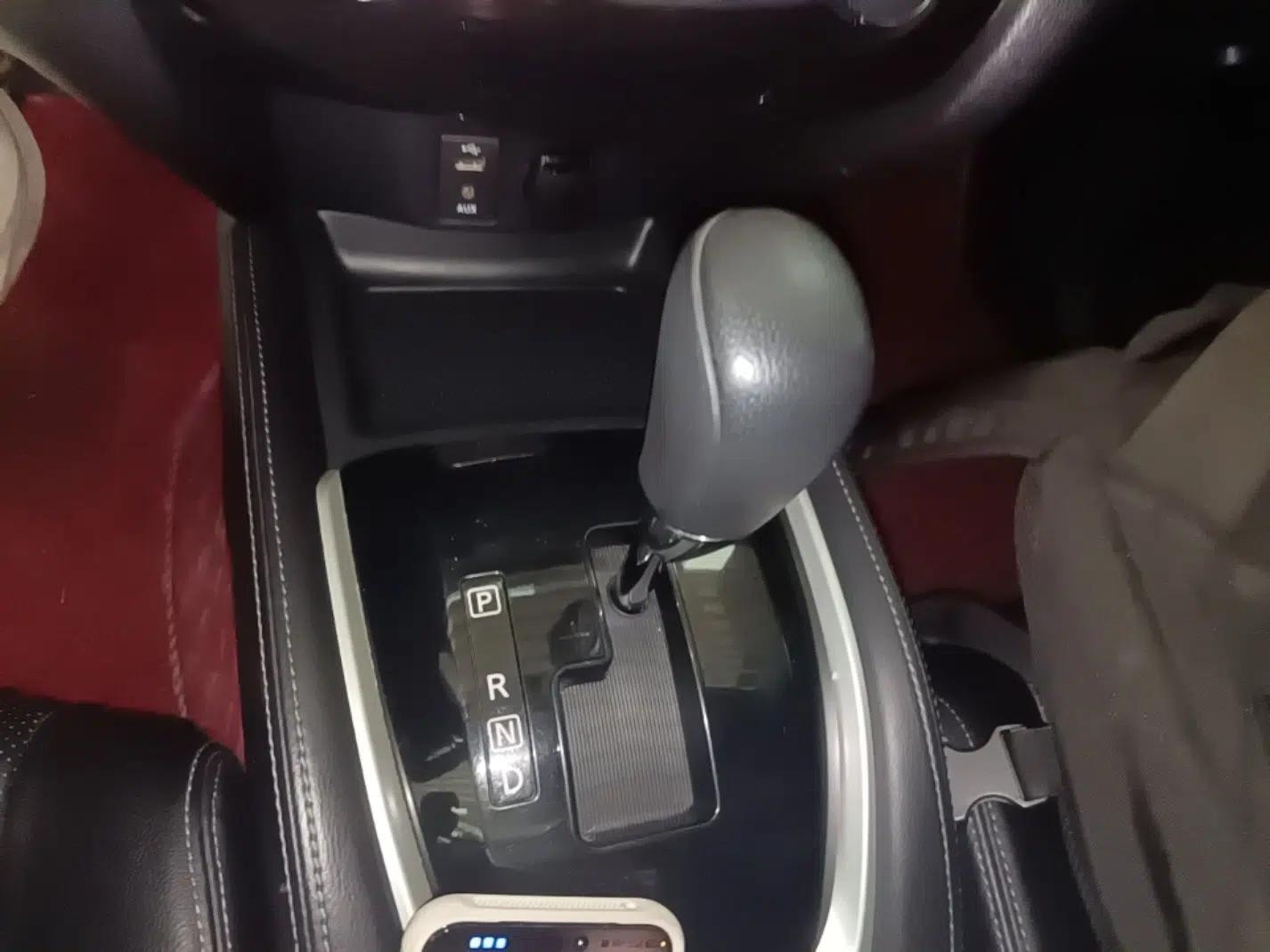 Nissan X-Trail 2014 2.0L CVT Comfort Edition 2WD — миниатюра 21