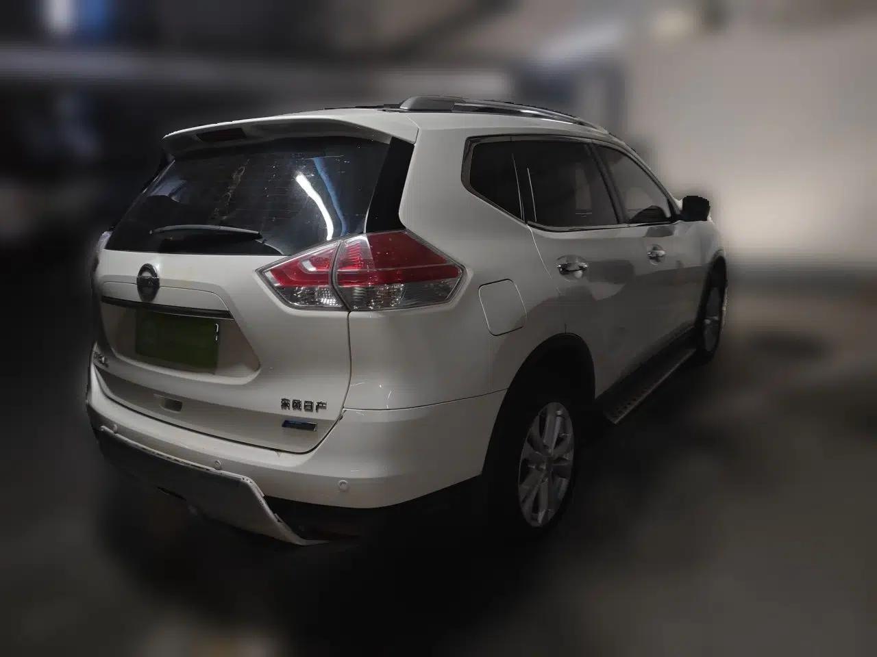 Nissan X-Trail 2014 2.0L CVT Comfort Edition 2WD — миниатюра 4