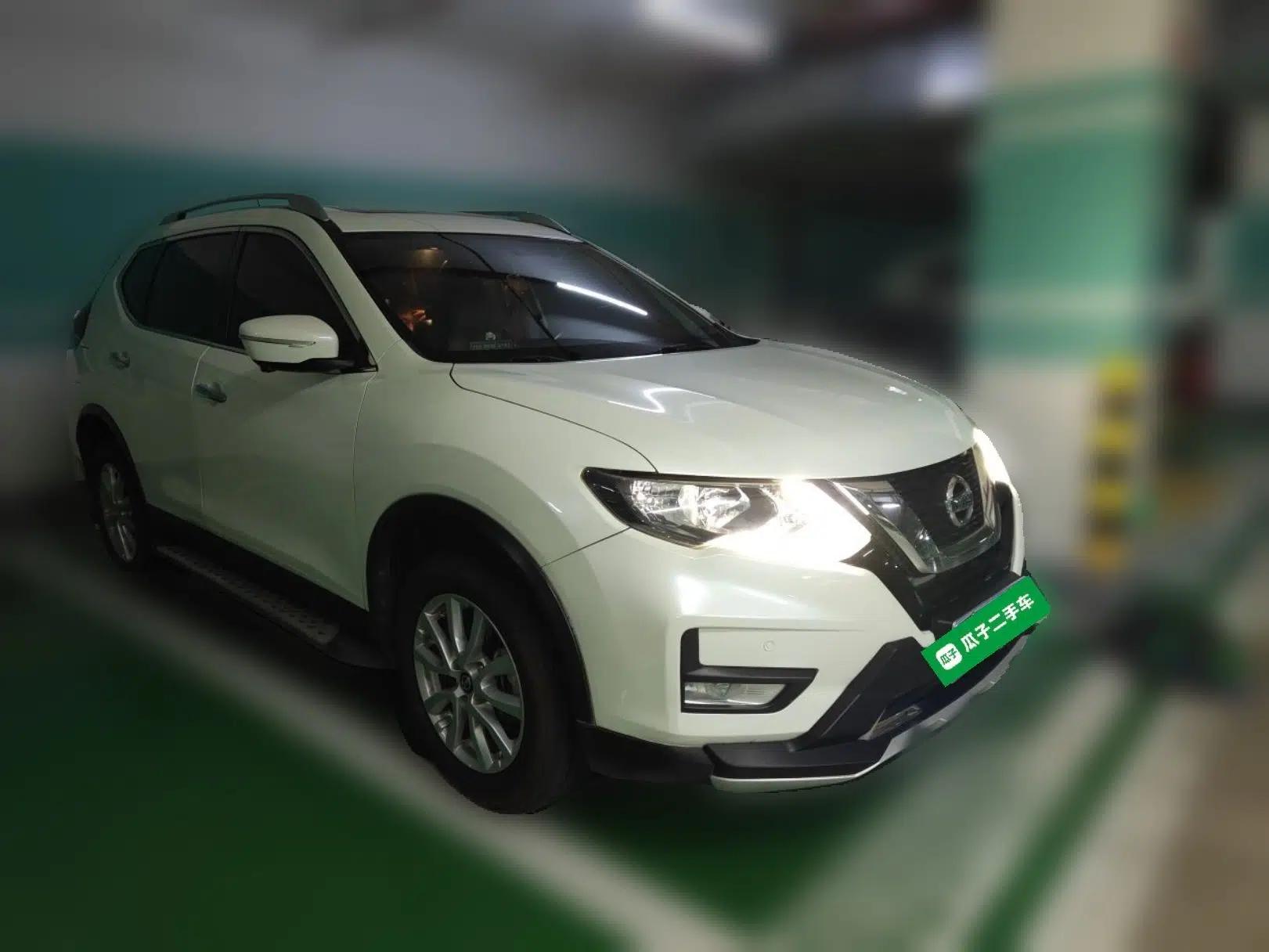 Nissan X-Trail 2017 2.0L CVT Comfort Edition 2WD — миниатюра 3