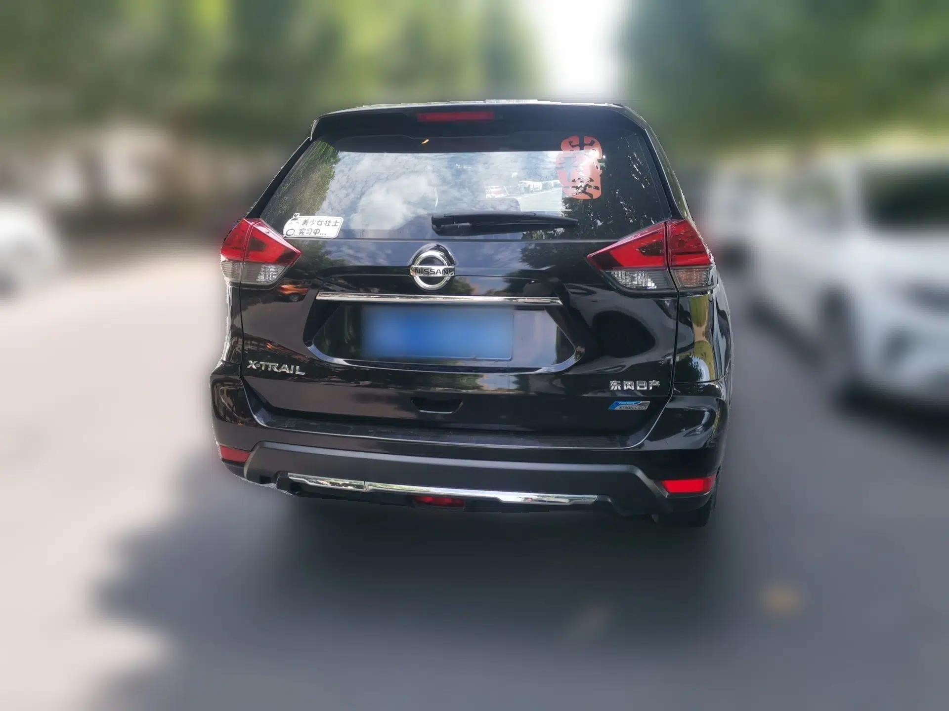Nissan X-Trail 2017 2.0L CVT Comfort Edition 2WD — миниатюра 5