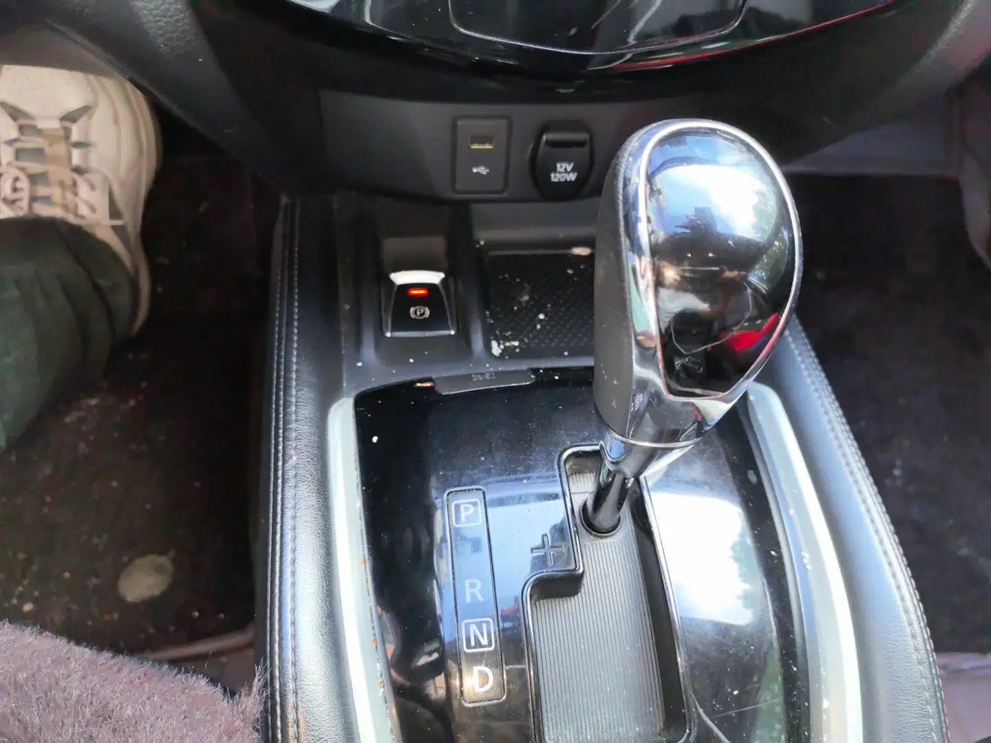 Nissan X-Trail 2019 2.0L CVT Smart Connect Comfort Edition 2WD — миниатюра 14