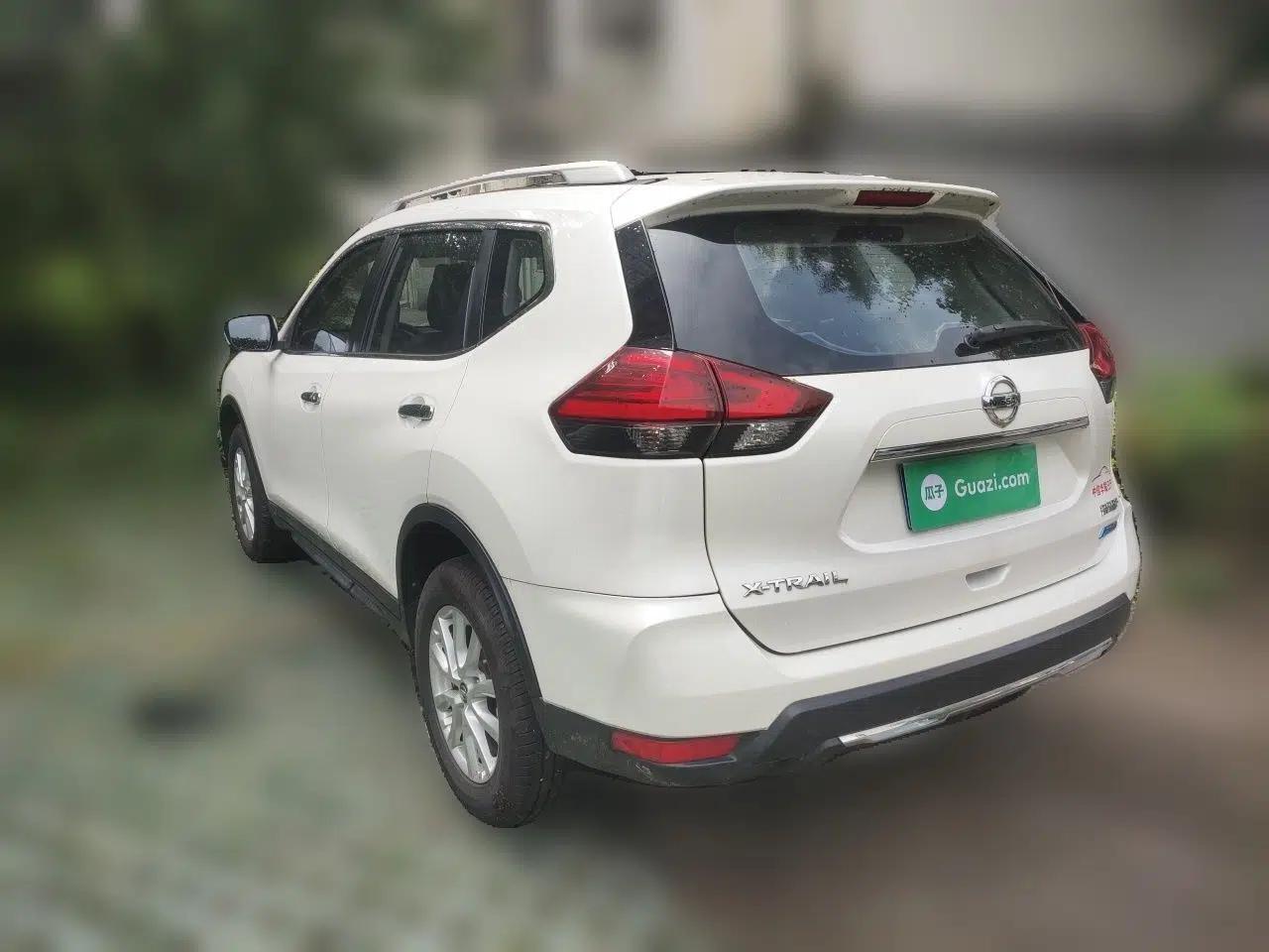 Nissan X-Trail 2017 2.0L CVT Comfort Edition 2WD — миниатюра 4
