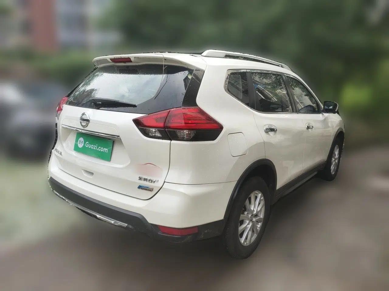 Nissan X-Trail 2017 2.0L CVT Comfort Edition 2WD — миниатюра 6