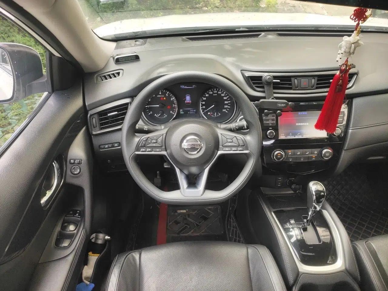 Nissan X-Trail 2017 2.0L CVT Comfort Edition 2WD — миниатюра 10