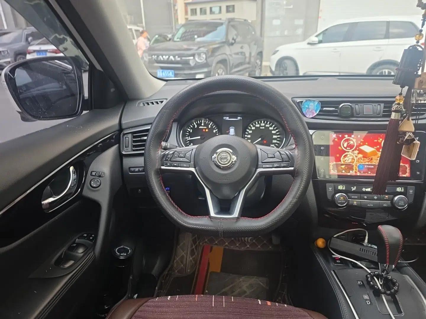Nissan X-Trail 2022 2.0L Two-Wheel Drive Smart Connect Premium Edition — миниатюра 10