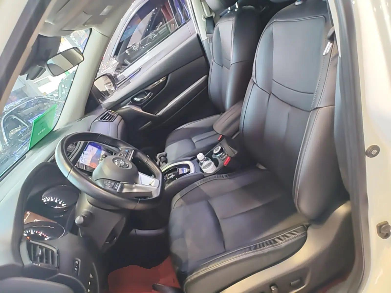 Nissan X-Trail 2021 2.5L CVT 4WD XL ITS Luxury Commemorative Edition — миниатюра 17