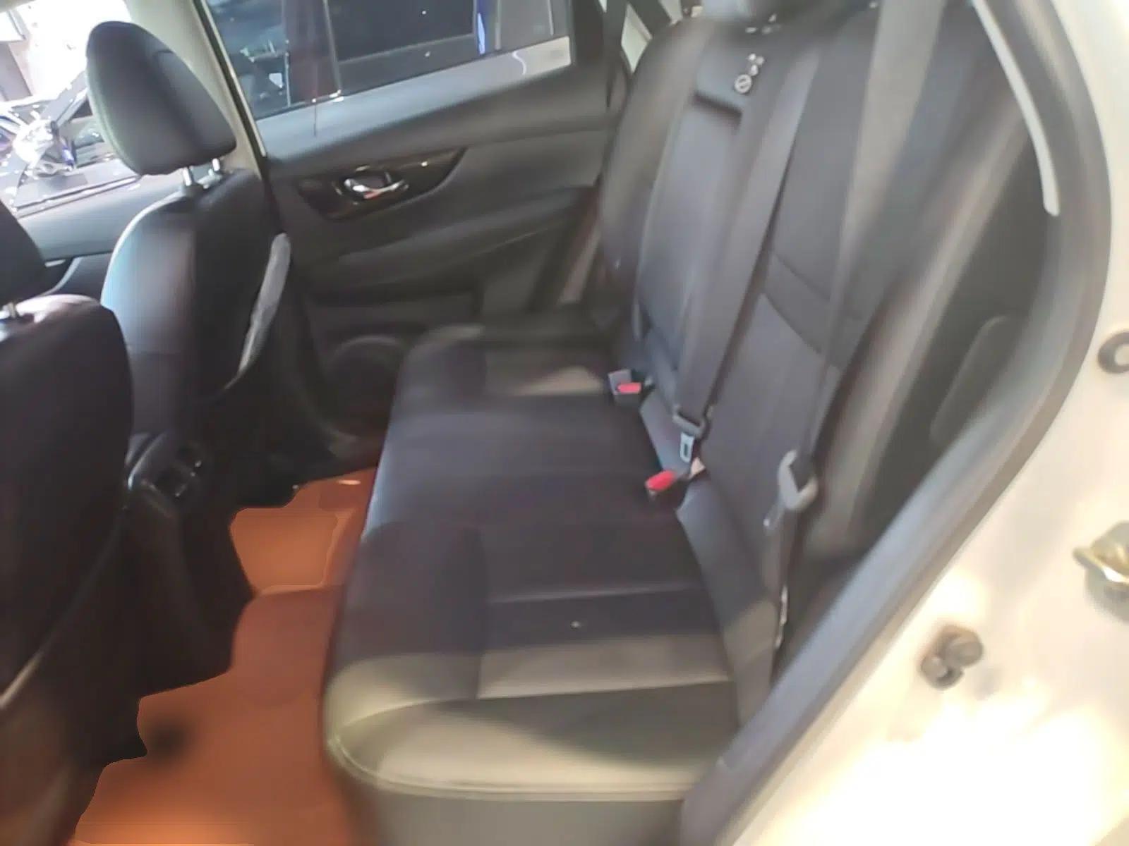 Nissan X-Trail 2021 2.5L CVT 4WD XL ITS Luxury Commemorative Edition — миниатюра 20