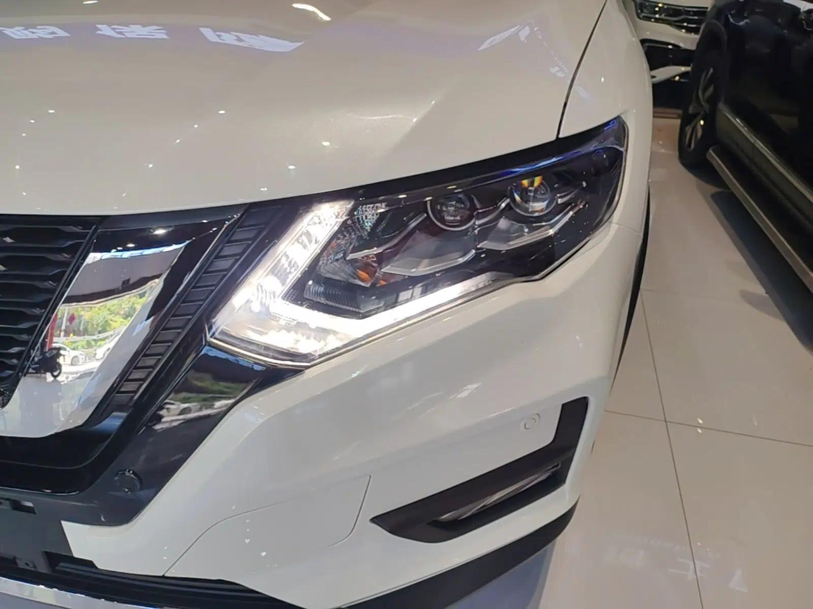 Nissan X-Trail 2021 2.5L CVT 4WD XL ITS Luxury Commemorative Edition — миниатюра 8