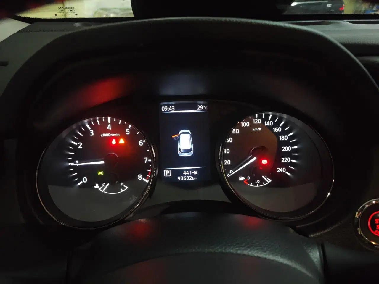 Nissan X-Trail 2020 2.0L XL Premium CVT 2WD SmartConnect Luxury Edition — миниатюра 11