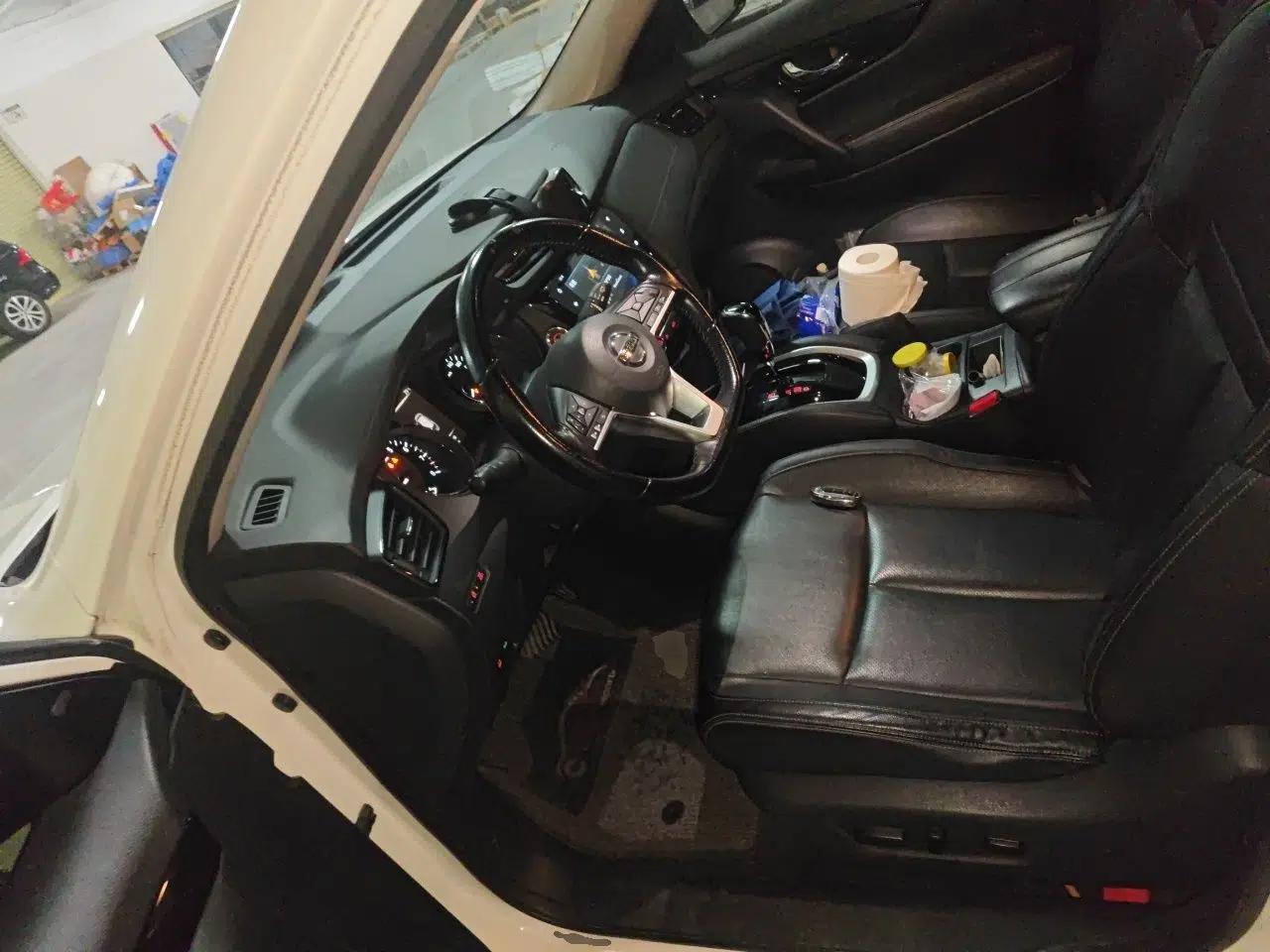Nissan X-Trail 2020 2.0L XL Premium CVT 2WD SmartConnect Luxury Edition — миниатюра 15