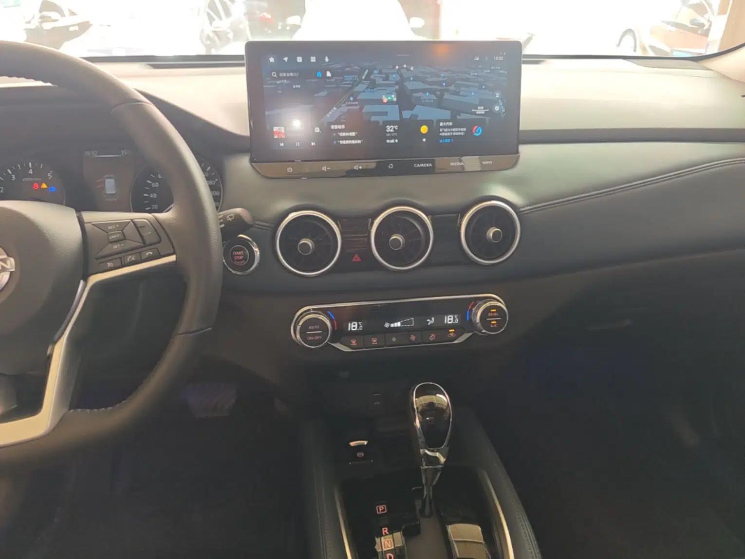Nissan X-Trail 2025 Honor 2.0L Two-Wheel Drive Leading Edition — миниатюра 15