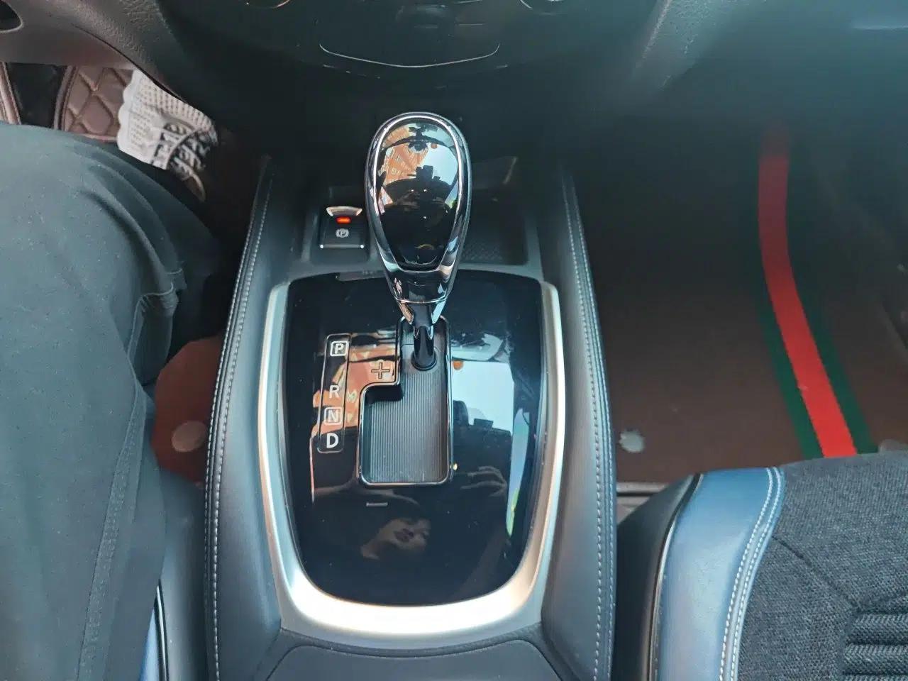 Nissan X-Trail 2019 2.0L CVT Smart Connect Comfort Edition 2WD — миниатюра 14