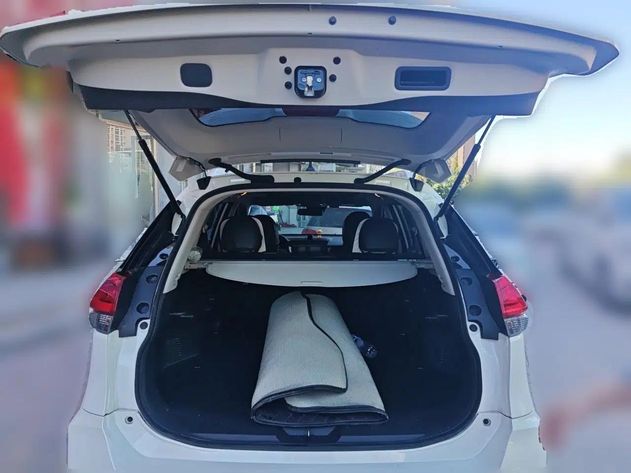 Nissan X-Trail 2019 2.0L CVT Smart Connect Comfort Edition 2WD — миниатюра 19