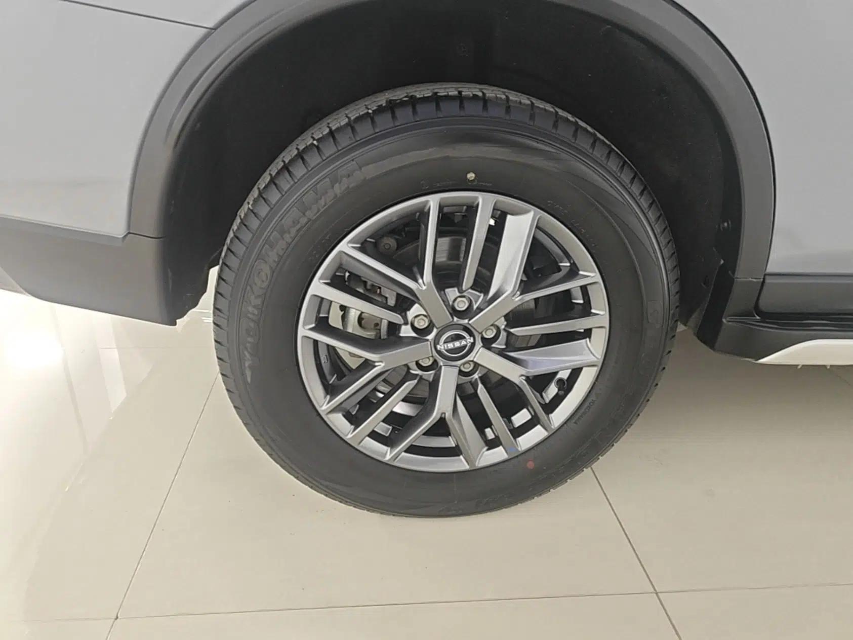 Nissan X-Trail 2025 Honor 2.0L Two-Wheel Drive Leading Edition — миниатюра 11