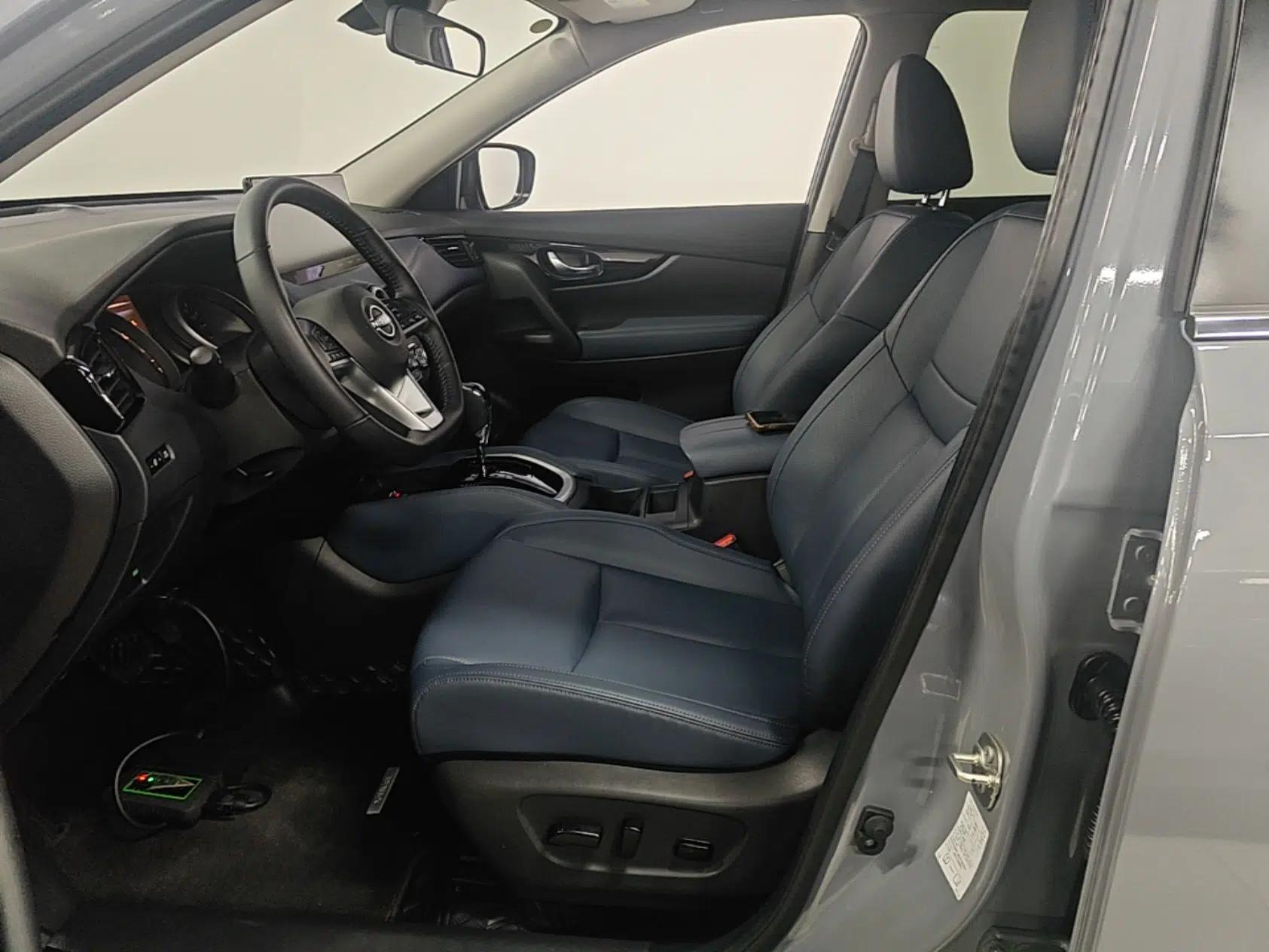 Nissan X-Trail 2025 Honor 2.0L Two-Wheel Drive Leading Edition — миниатюра 17