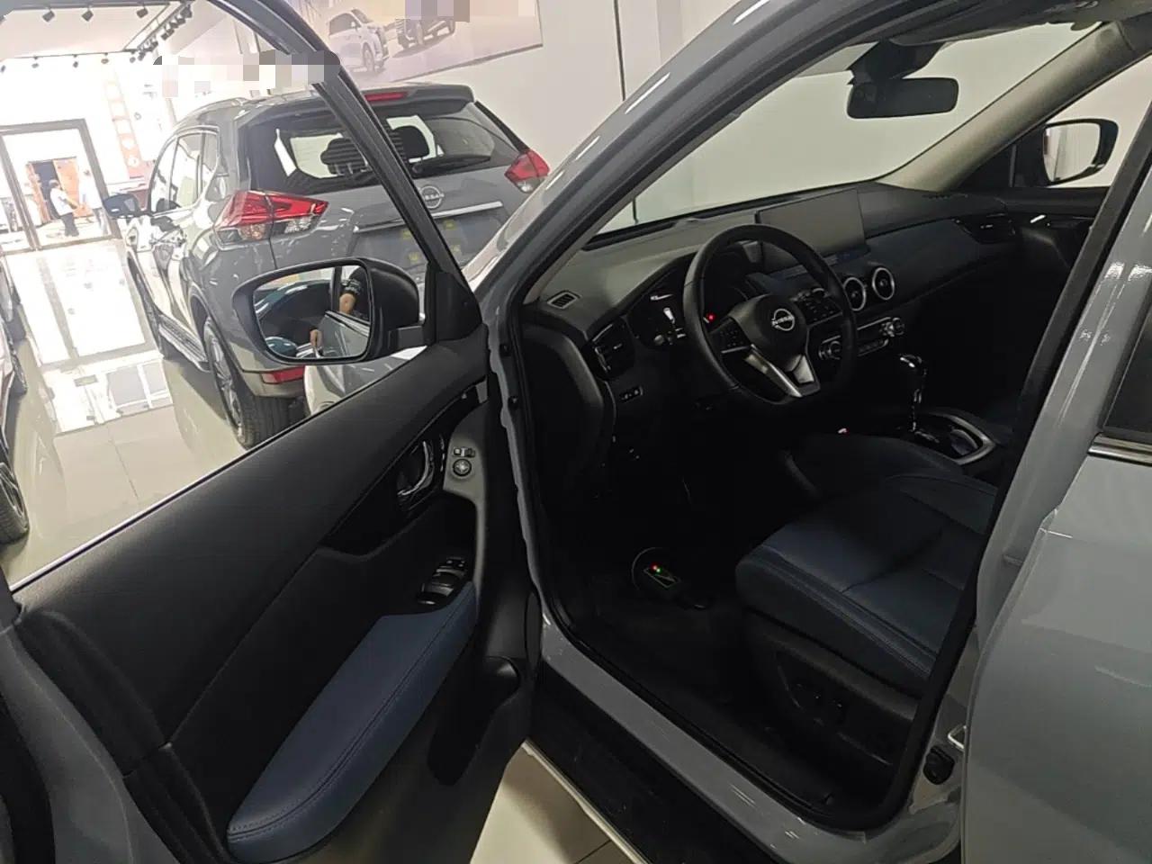 Nissan X-Trail 2025 Honor 2.0L Two-Wheel Drive Leading Edition — миниатюра 18