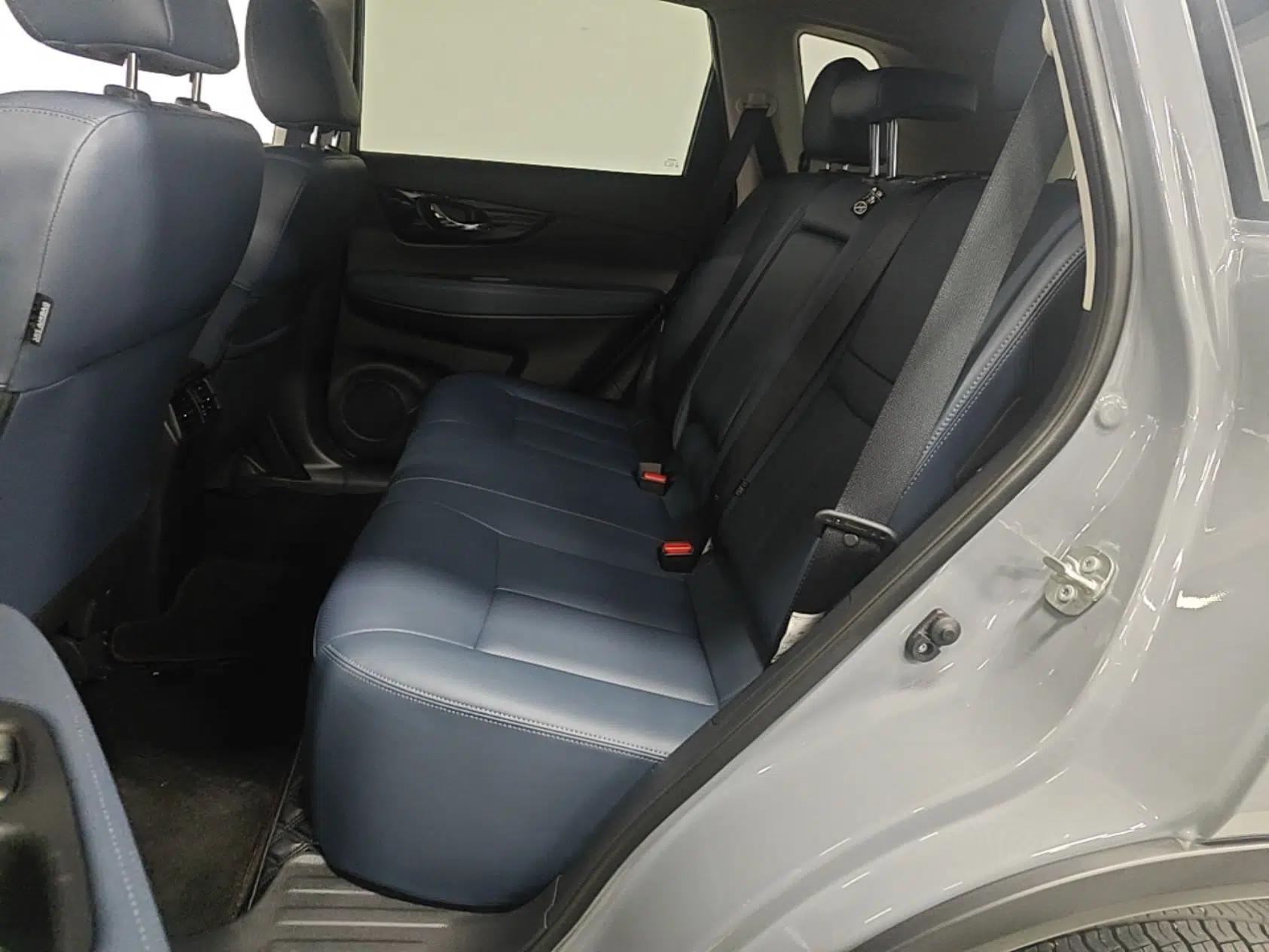 Nissan X-Trail 2025 Honor 2.0L Two-Wheel Drive Leading Edition — миниатюра 20