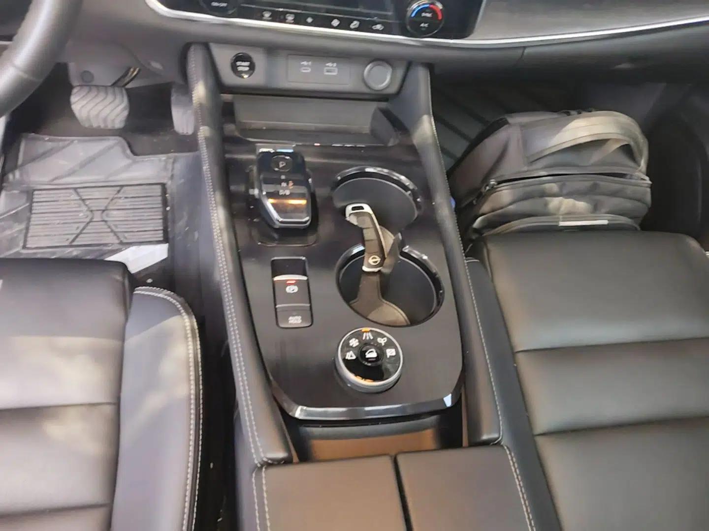 Nissan X-Trail 2023 e-POWER Ultra-Hybrid Dual-Motor All-Wheel-Drive Luxury Edition — миниатюра 16